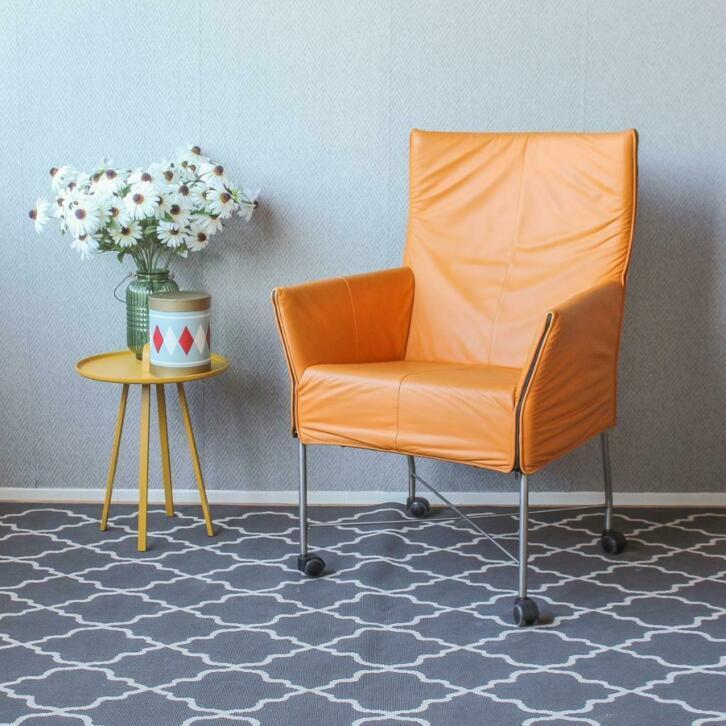 2x Showroommodel Montis Charly fautueil cognac/oranje, Huis en Inrichting, Bureaus, Zo goed als nieuw, Ophalen of Verzenden