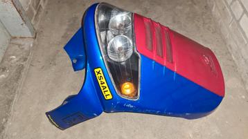 Piaggio Skipper LX 125cc 180cc voorkap koplamp gril