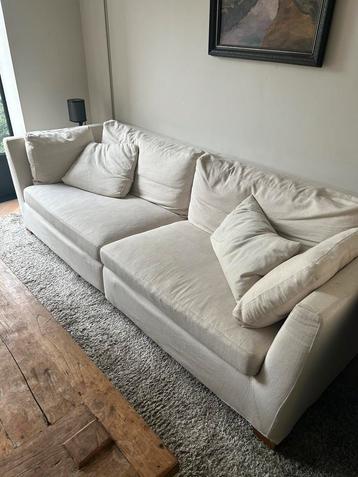 Bank (driezits) en twee loveseats beschikbaar voor biedingen