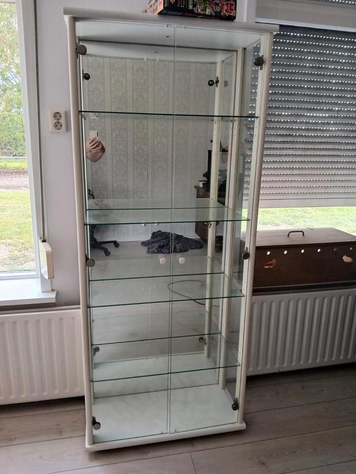 Mooie vitrinekast met glazen planken, Huis en Inrichting, Kasten | Vitrinekasten, Zo goed als nieuw, 150 tot 200 cm, 50 tot 100 cm