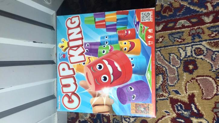 Cup King - Bordspel, Hobby en Vrije tijd, Gezelschapsspellen | Bordspellen, Ophalen of Verzenden