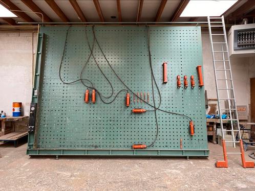 Z.g.a.n. Van duin opsluitbank L 4,5m x H 3,6m, Zakelijke goederen, Machines en Bouw | Houtbewerking, Ophalen
