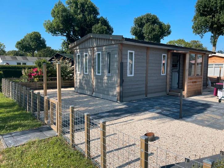 Zeer mooi chalet, Tuin en Terras, Tuinhuizen, Zo goed als nieuw, Ophalen