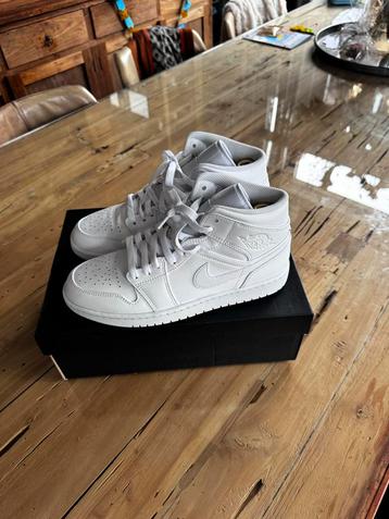Nike air Jordan 1 Mid Triple White - Maat 43 Nieuw beschikbaar voor biedingen