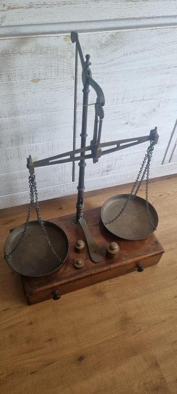 Antieke balansweegschaal ca. 1900 – Authentiek / Karaktervol beschikbaar voor biedingen