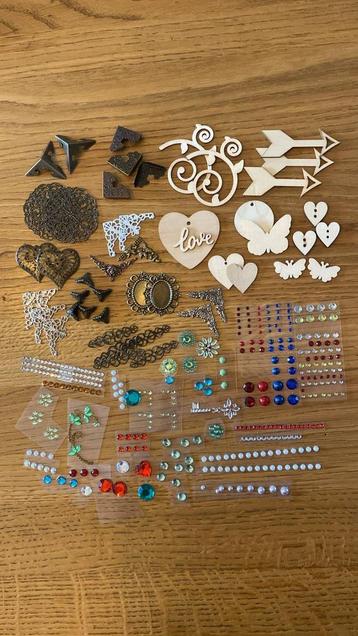 @ groot SCRAPBOOK pakket, diverse materialen (1) @ beschikbaar voor biedingen