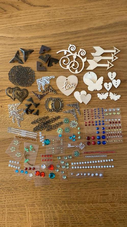 @ groot SCRAPBOOK pakket, diverse materialen (1) @, Hobby en Vrije tijd, Scrapbooking, Nieuw, Album of Boek, Overige merken, Ophalen of Verzenden