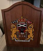 Dartkast met dartbord, Sport en Fitness, Darts, Ophalen, Zo goed als nieuw, Dartbord