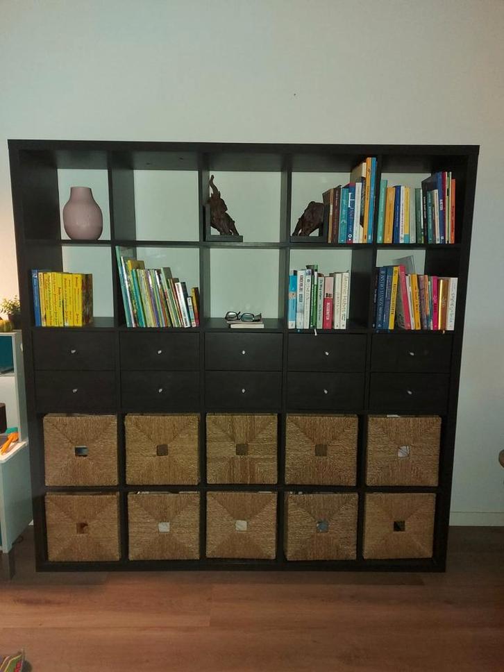 Nette Kallax kast 182x182 met lades, manden en deurtjes, Huis en Inrichting, Kasten | Wandmeubels, Zo goed als nieuw, Minder dan 150 cm