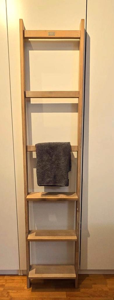 Eikenhouten handdoek ladder, Huis en Inrichting, Badkamer | Badkamermeubels, Zo goed als nieuw, Minder dan 100 cm, Ophalen