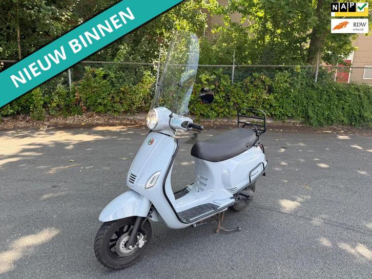DTS Snorscooter Milano NETTE SCOOTER RIJDT TOP, Fietsen en Brommers, Snorfietsen en Snorscooters, Gebruikt, Overige merken, Benzine
