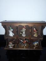 Oud eiken pronkkastje met 6 porseleinen vogeltjes, Antiek en Kunst, Verzenden