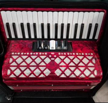 Accordeon nieuw ongebruikt krasvrij!!! beschikbaar voor biedingen