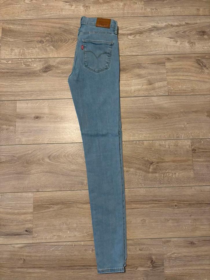 Levi’s 720 High Rise Super Skinny – Levi’s Premium – W26 L32, Kleding | Dames, Spijkerbroeken en Jeans, Zo goed als nieuw, W27 (confectie 34) of kleiner