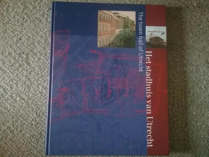 Het stadhuis van Utrecht / Jo Jamar ea (2000; geschiedenis), Boeken, Geschiedenis | Stad en Regio, Zo goed als nieuw, Ophalen of Verzenden