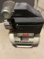 Luchtcompressor met toebehoren, Doe-het-zelf en Verbouw, Compressors, Ophalen, Zo goed als nieuw, 200 tot 400 liter/min, Mobiel