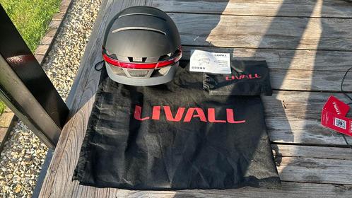 Nieuw: Livall BH51M Neo Fietshelm - black. Met verlichting, Fietsen en Brommers, Fietsaccessoires | Fietshelmen, Nieuw, Heer of Dame