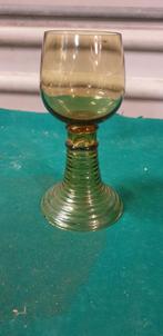 glas retro op voet, Verzamelen, Glas en Borrelglaasjes, Ophalen of Verzenden, 'T Olde Gre-j, Info@toldegrej.nl, Endepoelstraat 20f Didam