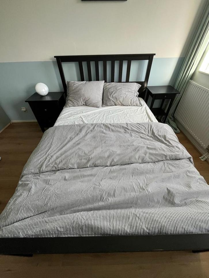 Hemnes bedframe met lades (zonder lattenbodem), Huis en Inrichting, Slaapkamer | Bedden, Gebruikt, Tweepersoons, 160 cm, 200 cm