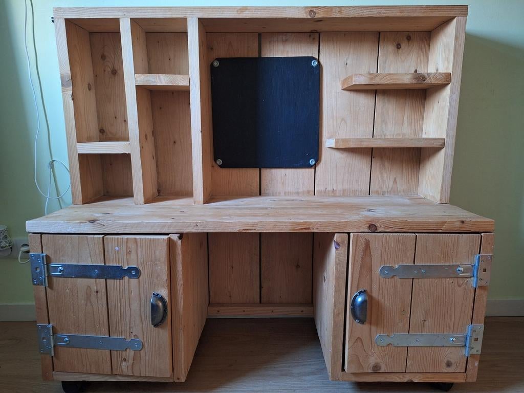 Steigerhouten Kinderbureau/Speelkeuken/Werkbank, Ophalen, Gebruikt