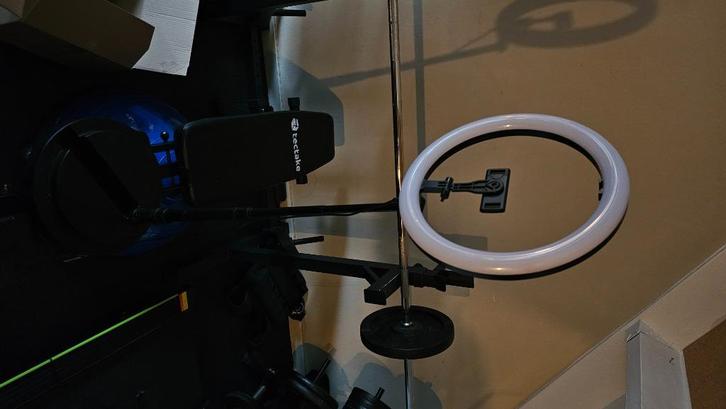 Ringlamp met statief – goede staat, Audio, Tv en Foto, Fotografie | Fotostudio en Toebehoren, Zo goed als nieuw, Lamp of Flitsset