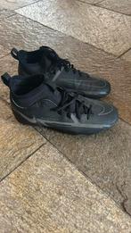 Voetbal schoenen nike, Ophalen of Verzenden, Zo goed als nieuw, Schoenen
