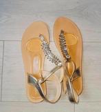Gouden metallic dames sandalen (38) moet weg, Ophalen of Verzenden, Zo goed als nieuw, Overige kleuren, Sandalen of Muiltjes