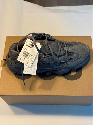 Yeezy 500 beschikbaar voor biedingen