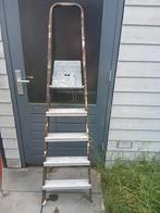 Degelijke sterke trap, Doe-het-zelf en Verbouw, Ladders en Trappen, Ophalen, Zo goed als nieuw, Minder dan 2 meter
