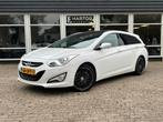 Hyundai i40 Wagon 2.0 GDI i-Catcher | Leer | Pano | Navi | C, Auto's, Hyundai, Voorwielaandrijving, Euro 5, Zwart, 4 cilinders