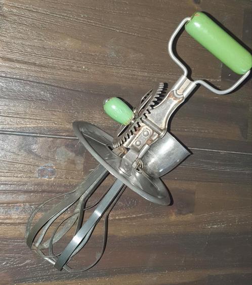 Vintage Handmixer met Groene Handvatten, Antiek en Kunst, Antiek | Keukenbenodigdheden, Ophalen of Verzenden