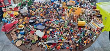 Grote partij playmobil beschikbaar voor biedingen