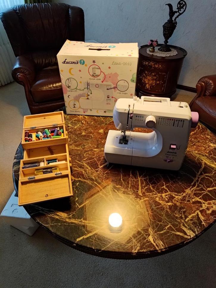 Kinder Naaimachine met Veiligheidsvoet, Hobby en Vrije tijd, Naaimachines en Toebehoren, Ophalen