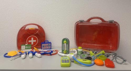 2 x dokterskoffers speelgoed, Kinderen en Baby's, Speelgoed | Educatief en Creatief, Ontdekken, Ophalen