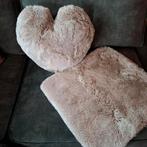 2 Kussens van bont: hart en vierkant Merk BC, Huis en Inrichting, Woonaccessoires | Kussens, Ophalen of Verzenden, Zo goed als nieuw