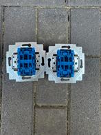 2x Dubbele wipschakelaar busch jaeger, Doe-het-zelf en Verbouw, Elektra en Kabels, Ophalen of Verzenden, Nieuw