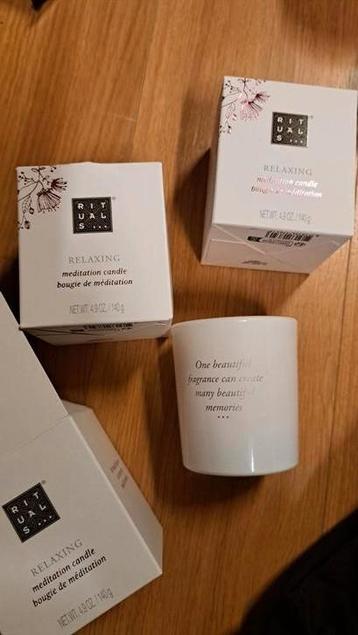 Rituals Relaxing Sakura Geurkaars Nieuw - 140g beschikbaar voor biedingen