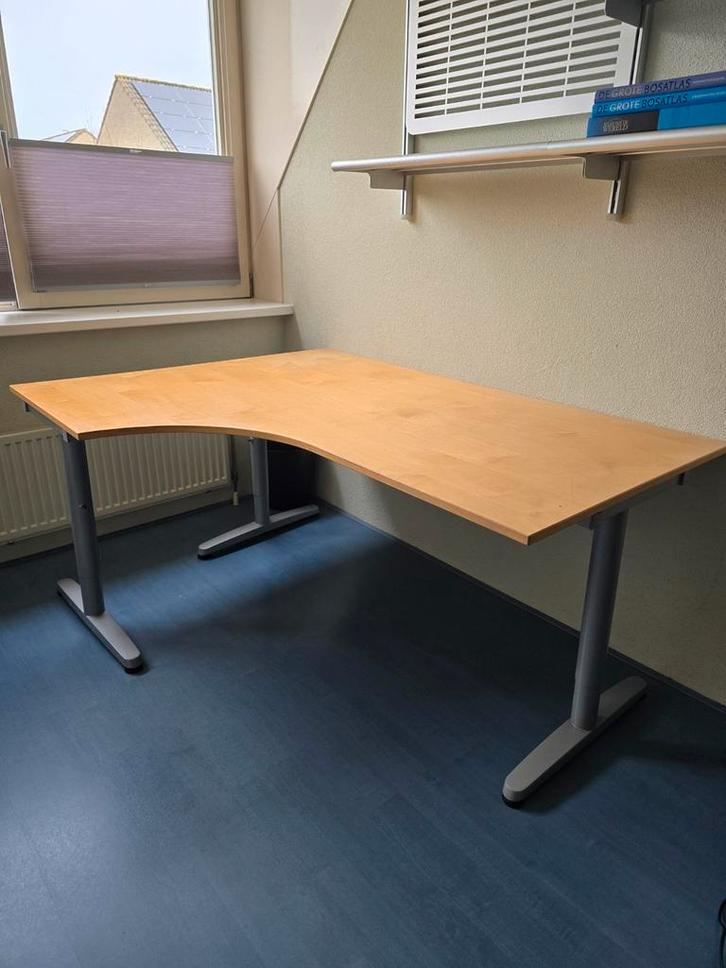 Bureau - Ikea Galant, Huis en Inrichting, Bureaus, Zo goed als nieuw, Bureau, In hoogte verstelbaar, Ophalen