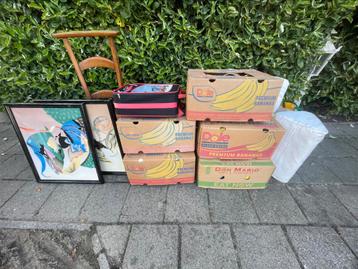 Mooie partij rommelmarktspullen beschikbaar voor biedingen