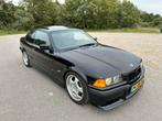 Bmw e36 318is coupé handbak, schuifkanteldak nieuwe APK!, Auto's, BMW, Achterwielaandrijving, Zwart, Leder, Handgeschakeld