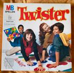 Twister - MB Spellen, Hobby en Vrije tijd, Gezelschapsspellen | Bordspellen, Drie of vier spelers, Ophalen of Verzenden, Gebruikt