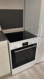 Inductiefornuis Bosch, Witgoed en Apparatuur, Fornuizen, Ophalen, 4 kookzones, Zo goed als nieuw, Inductie