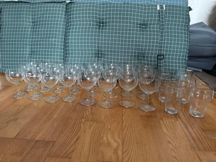 Glazen set: wijn, bier en limonade, Huis en Inrichting, Keuken | Servies, Gebruikt, Glas of Glazen, Effen, Glas, Ophalen