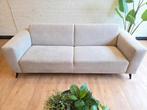 Prachtige lichtgrijze rechte bank - Zo goed als nieuw!