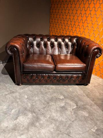 Chesterfield 2 zits bank Antiekbruin leer Zgan beschikbaar voor biedingen