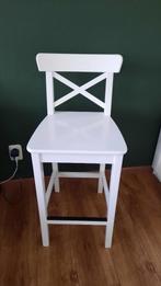 Barkruk ikea wit met rugleuning, Huis en Inrichting, Barkrukken, Ophalen, Met voetsteun, 60 tot 90 cm, Zo goed als nieuw