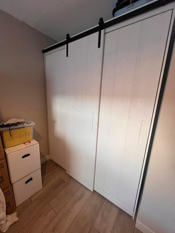 Witte Kledingkast met Schuifdeuren, Huis en Inrichting, Kasten | Kledingkasten, Gebruikt, 200 cm of meer, 150 tot 200 cm, 50 tot 75 cm