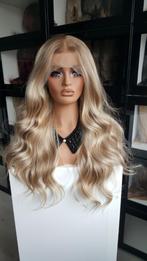 Luxe Lace Pruik: Warm blond met lichter gemêleerd, slag, Ophalen of Verzenden, Nieuw, Pruik of Haarverlenging
