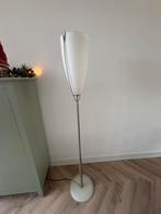 Staande lamp zgan, Huis en Inrichting, Lampen | Vloerlampen, Ophalen, Zo goed als nieuw, Metaal, 150 tot 200 cm