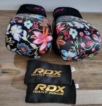 Nieuwe set RDX boxhandschoenen FL-3 Floral zwart 12 oz. incl beschikbaar voor biedingen